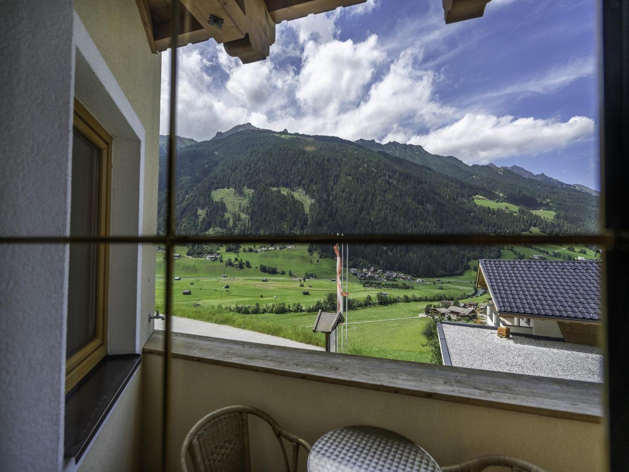 Scenic Apartment In Top Location Neustift im Stubaital Exterior photo